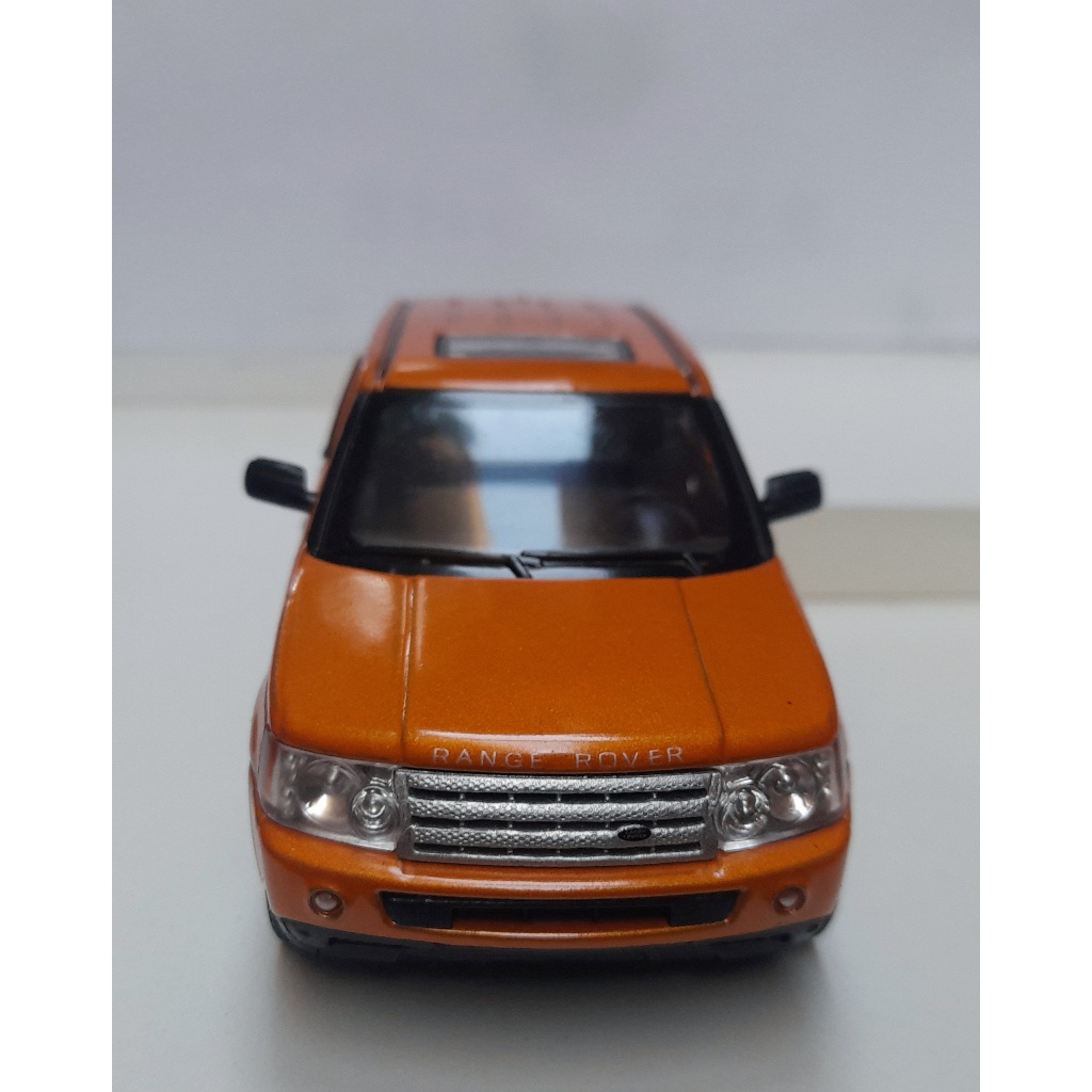 Miniatura Land Rover Range Rover Sport Laranja 1:38  Kinsmart Metal e Fricção.