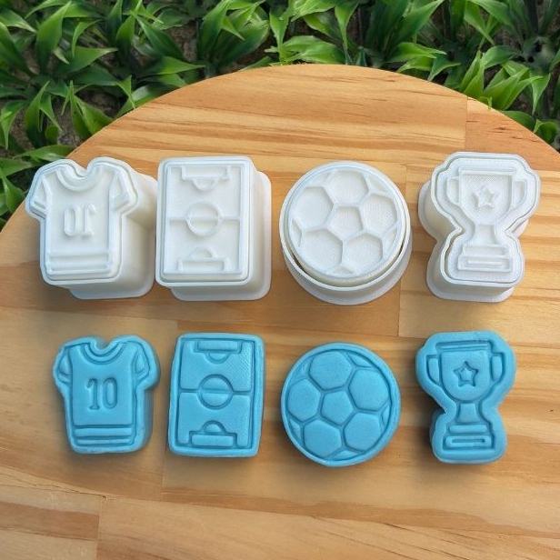 Ejetor modelador de brigadeiro e doces tema futebol bola troféu campo camisa 10 kit ou individual