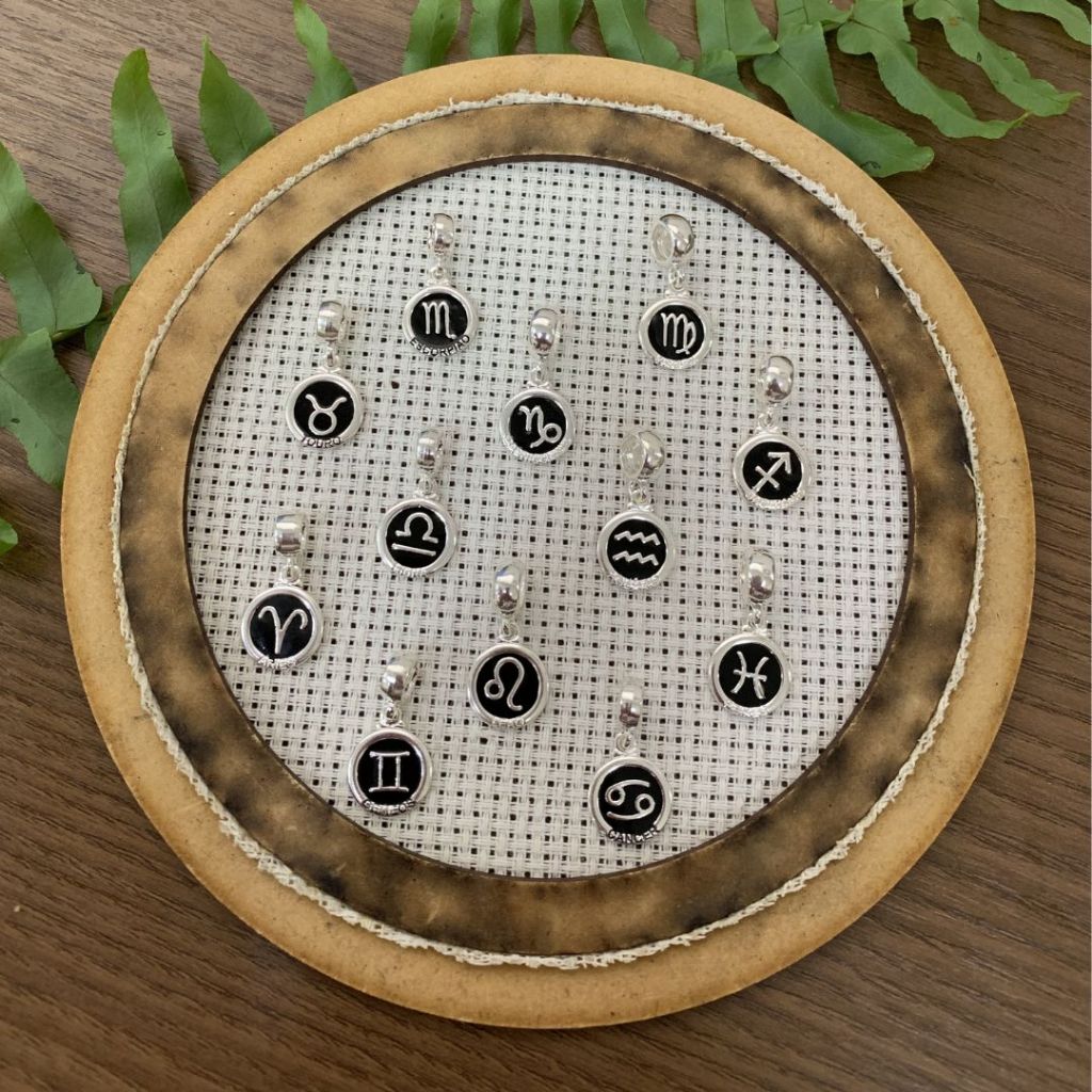 Berloque Signos Prata 925 em Oferta na Shopee