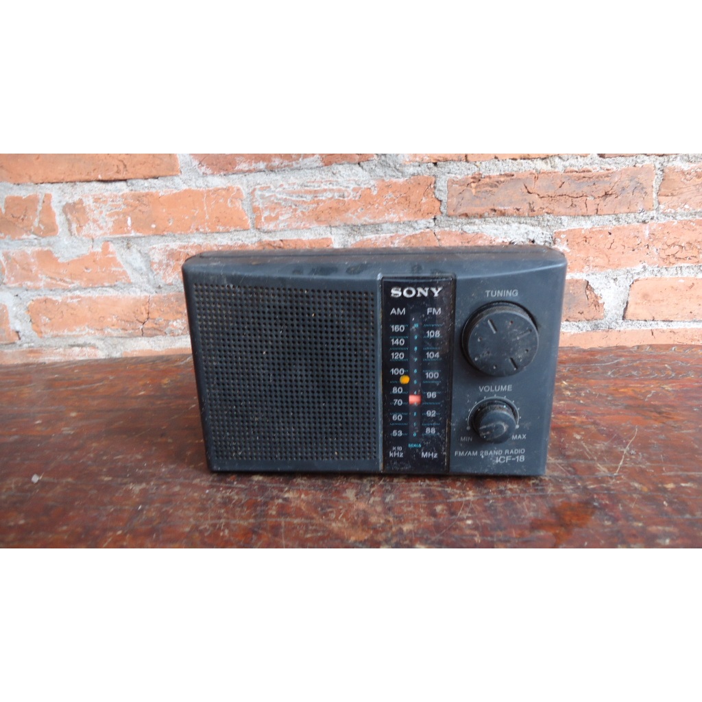 com defeito antigo radio sony fm/am 2 band icf 18