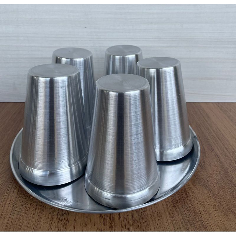 Copos de alumínio 250ml com bandeja kit 5  Copos  alumínio puro resistente