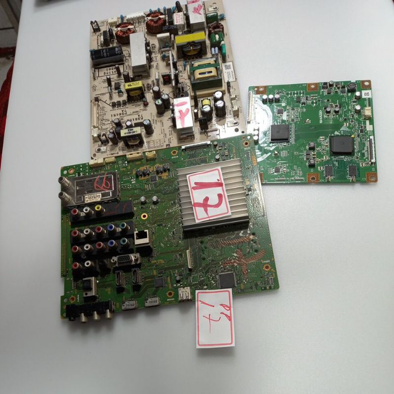 PLACA PRINCIPAL 1-881-636-22 PLACA USADA 1-881-636-22 compatível  tv sony  kdl-32ex705