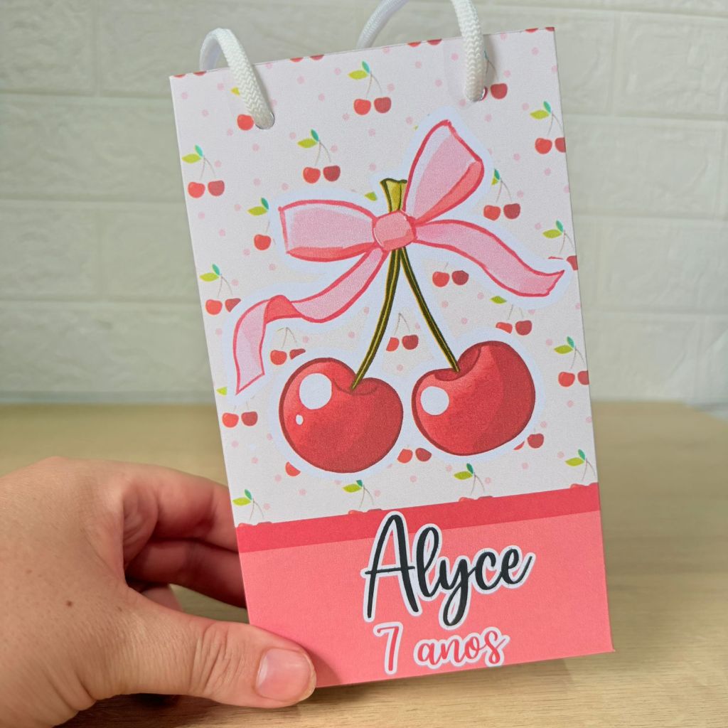 Sacolinha Personalizada Cerejinha  PEGUE E MONTE - Sacola Personalizada Suspresa - Lembrancinhas