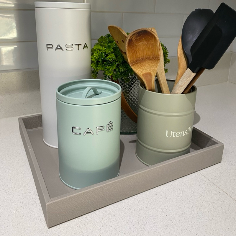 Bandeja Grande decorativa 35 x 30 x 4,5cm em MDF revestida em Couro Ecológico. Costura Alinhada em Oferta na Shopee