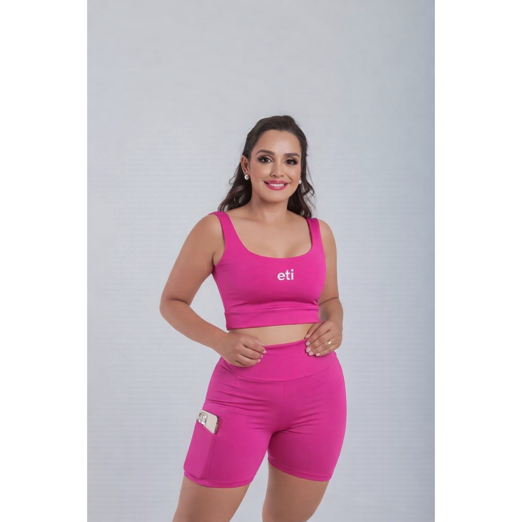 Conjunto Duas Peças Top e Short Fitness com bolso na lateral zero transparência em tamanho único