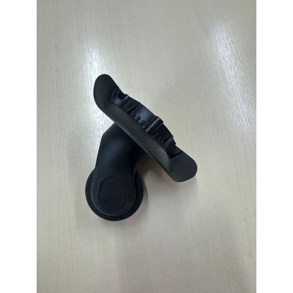 Rodinha Giratória De Substituição Para Malas Com rodas 360, serve para Bordo Média e Grande em Oferta na Shopee