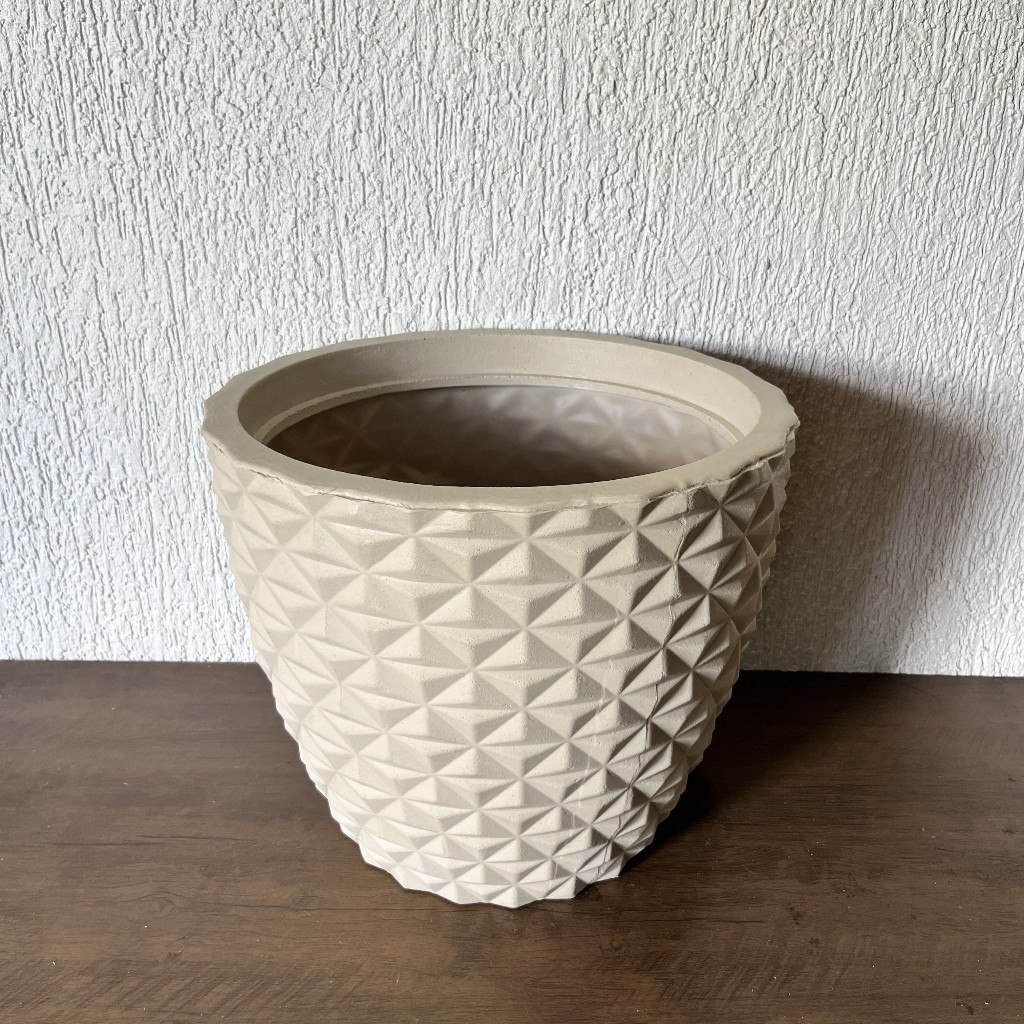 Imagem Vaso para Plantas Decorativo em Polietileno Bojo Diamante P medidas 30cm x 34cm x 22cm
