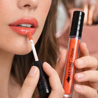 Gloss Labial Lip Volumoso Vermelho Aumenta a Boca Vegano Hidrata e Nutre os Lábios- Max Love Makeup