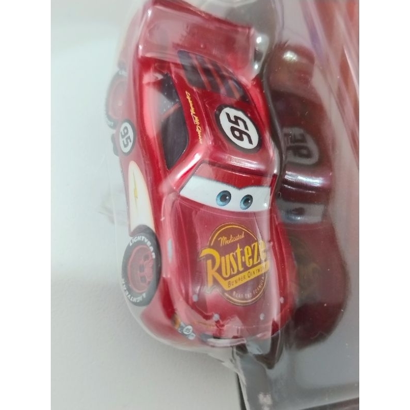 MATTEL MINI CARROS RELÂMPAGO MACQUEEN ESPECIAL COM PINTURA IMPECÁVEL MARAVILHOSA, LINDOS DETALHES DISNEY PIXAR CARS