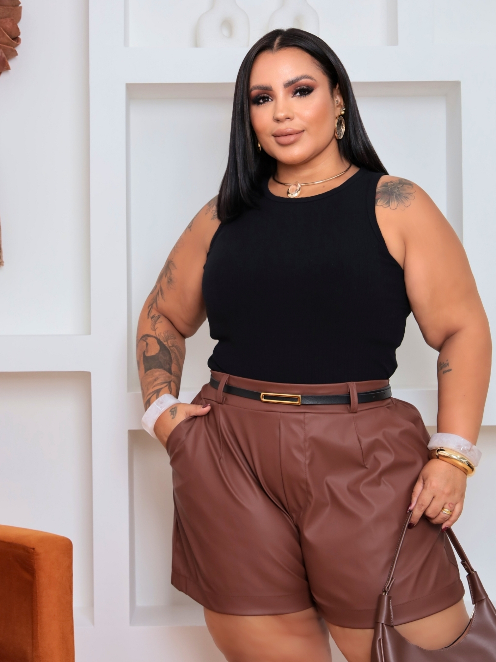 Short Couro Plus Size Feminino Com Cinto
