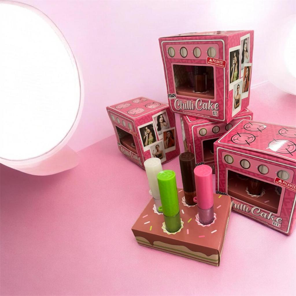 kit Fran  by Franciny Chilli ,Cake ( inclui 4 Gloss Lábios) - kit Maquiagem completa para Labios.