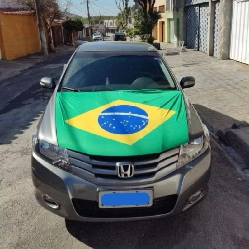 BANDEIRA PARA CAPÔ DE CARRO | UNIVERSAL | CAPA | BANDEIRA DO BRASIL | FUTEBOL | COPA | BRAZIL | JOGOS | DECORAÇÃO | CAR