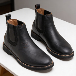 Bota Chelsea Masculina Preta Cano Curto com Elástico | Social Casual Confortável | Estilo Moderno | Sapato Botina