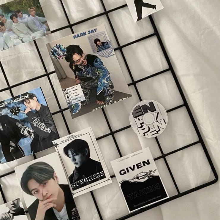 Memory Board Com Led + Mini Prendedores e Suporte de Parede Tela Aramada Para Fotos