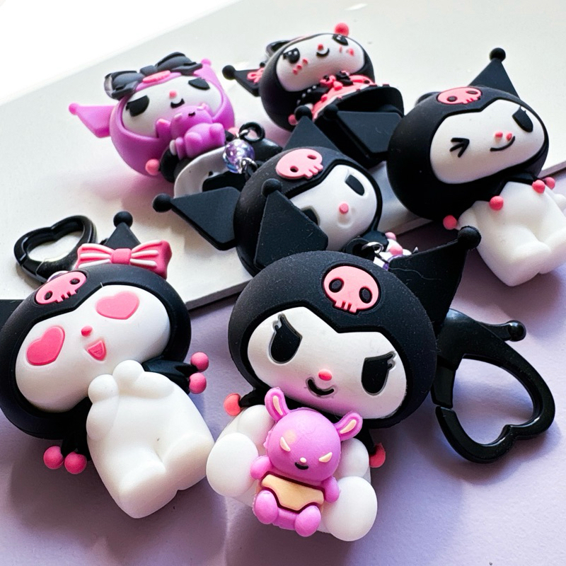 CHAVEIRO KUROMI SANRIO EMBORRACHADO | MOSQUETÃO CORAÇÃO | PINGENTE KUROMI PARA BOLSA E MOCHILA