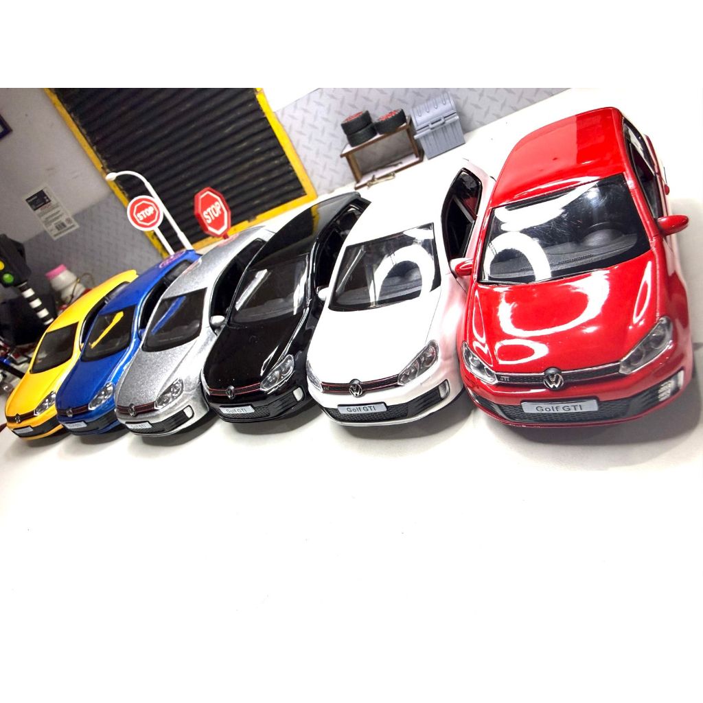 Miniatura Carrinho Metal Golf GTI Escala 1:32 Abre Portas RMZ City
