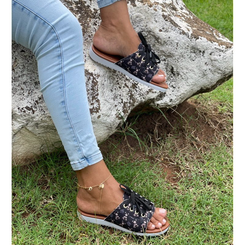 Sandália Feminina Confortável Floral Com Cadarço Palmilha Macia Antiderrapante em Oferta na Shopee