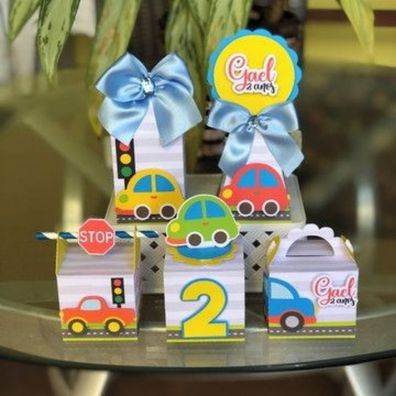 KIT PERSONALIZADO CARROS/CARRINHOS