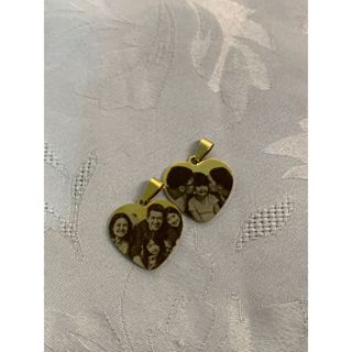 Pingente de Coração Dourado de Aço Inox Dourado Personalizado Com Gravação a Laser Ultra Realista em Oferta na Shopee