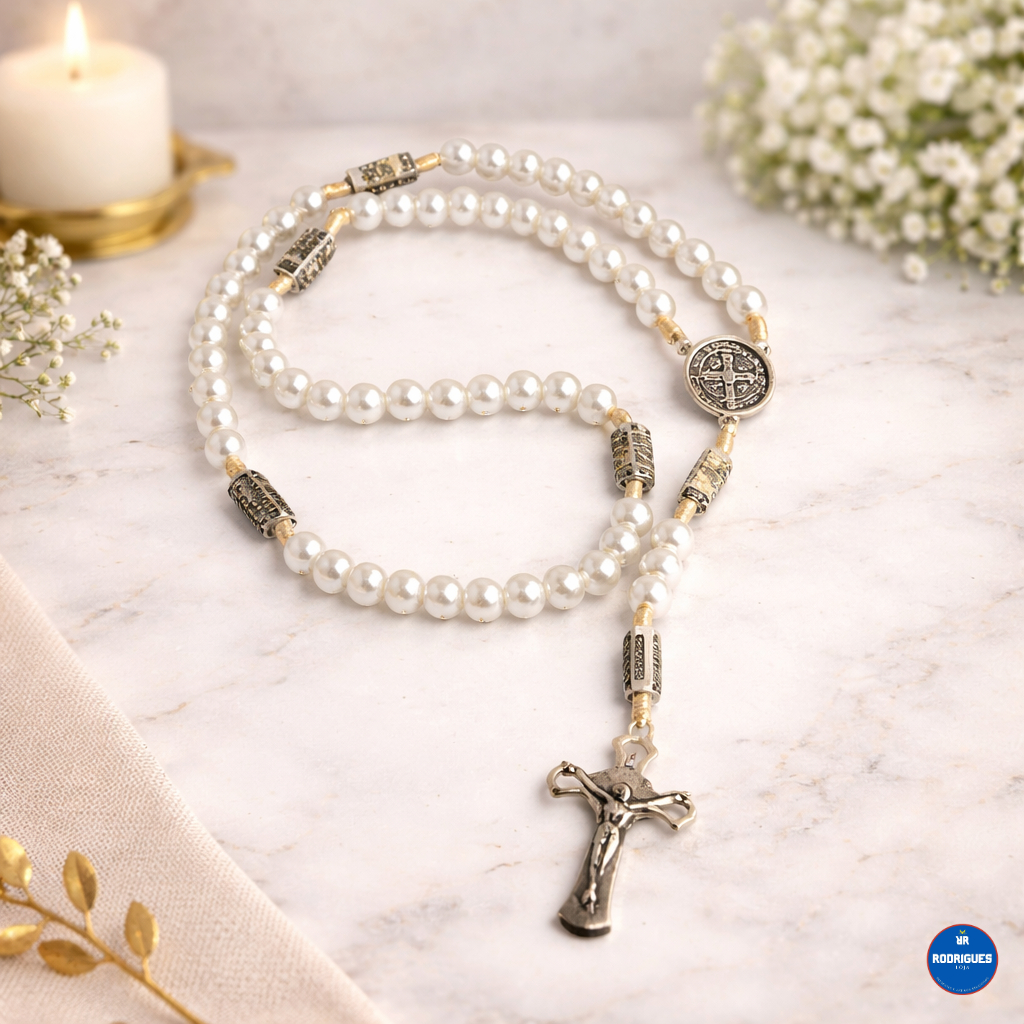 Terço São Bento Pérolas BRANCAS  Rosário Católico Proteção e Fé em Oferta na Shopee
