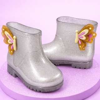 Galocha Infantil Menina Glitter Brilhante com Borboleta Dourada – Bota de Chuva Impermeável Antiderrapante em Oferta na Shopee