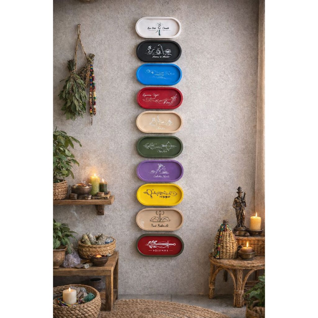 Imagem Bandeja Quadro Orixas Preto Velho Umbanda | Porta Treco Espiritual, Altar Espaço Espiritual Axé