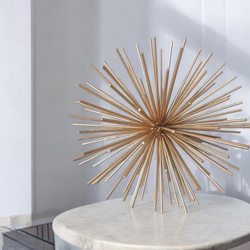 Escultura Ouriço GG decorativo metal dourado 26cm