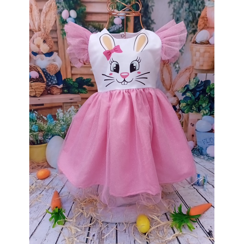 vestido coelho com tule na manga