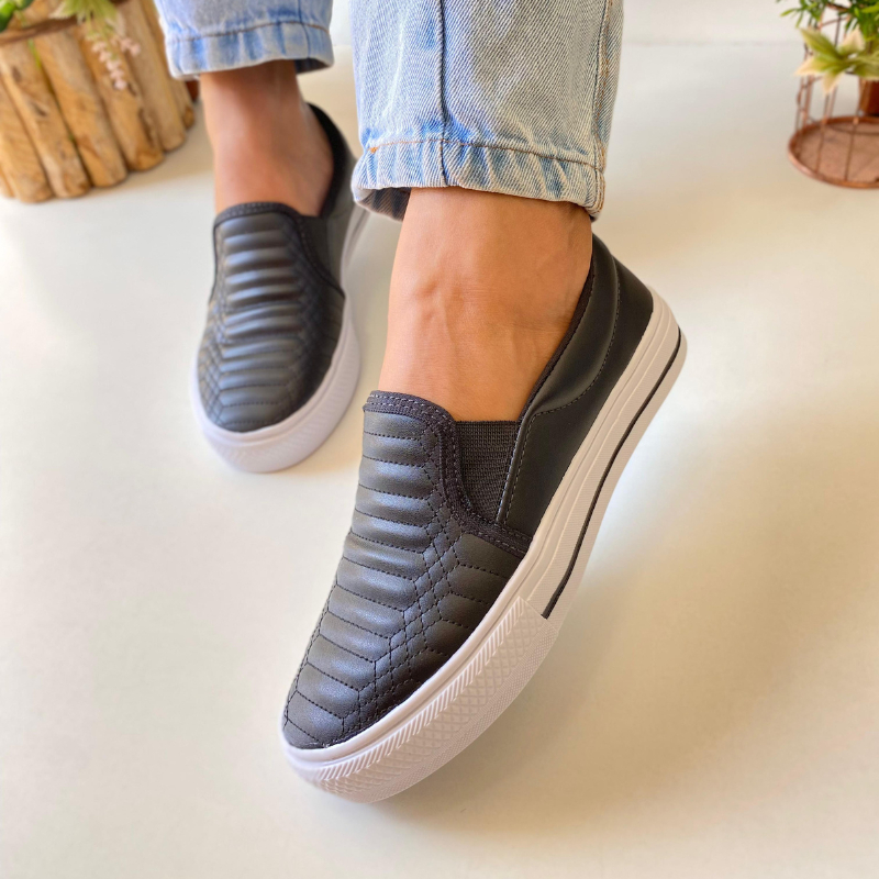 Sapatilha Tênis Feminino Slip On Casual Blogueira Premium Confortável Combina Com Tudo Envio Rápido