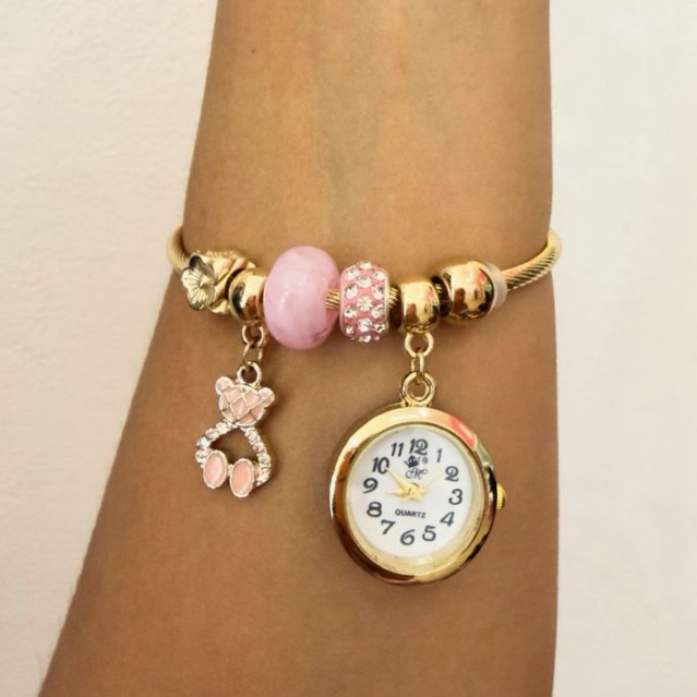 Pulseira Bracelete com Berloques e Mini Relógio