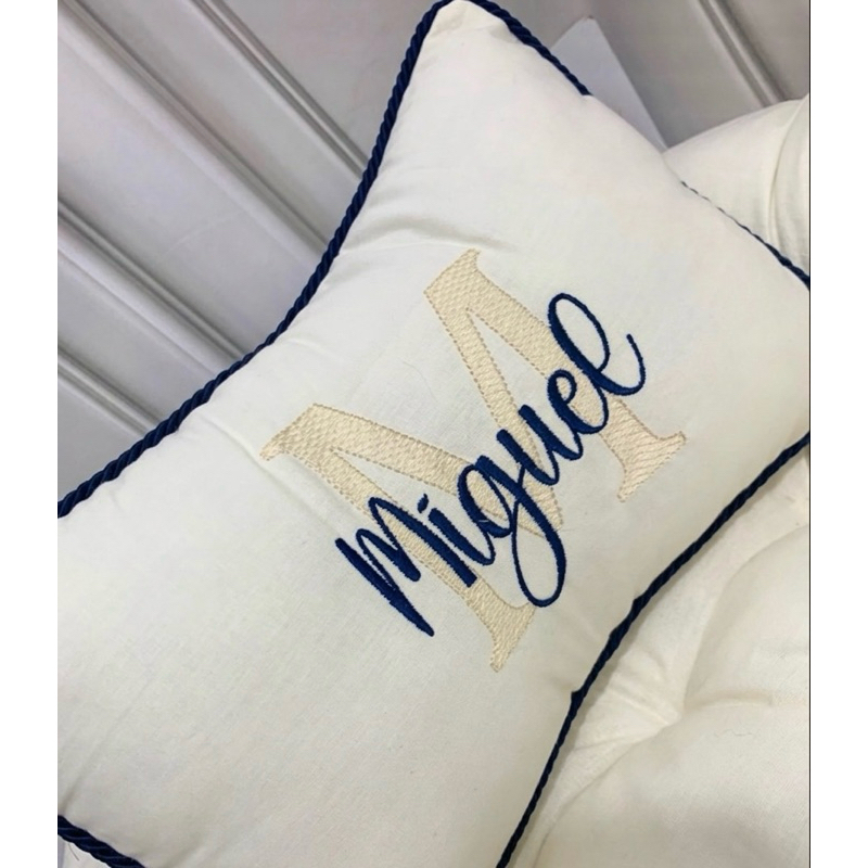 almofada decorativa enxoval  maternidade personalizadas com nome | 26x36