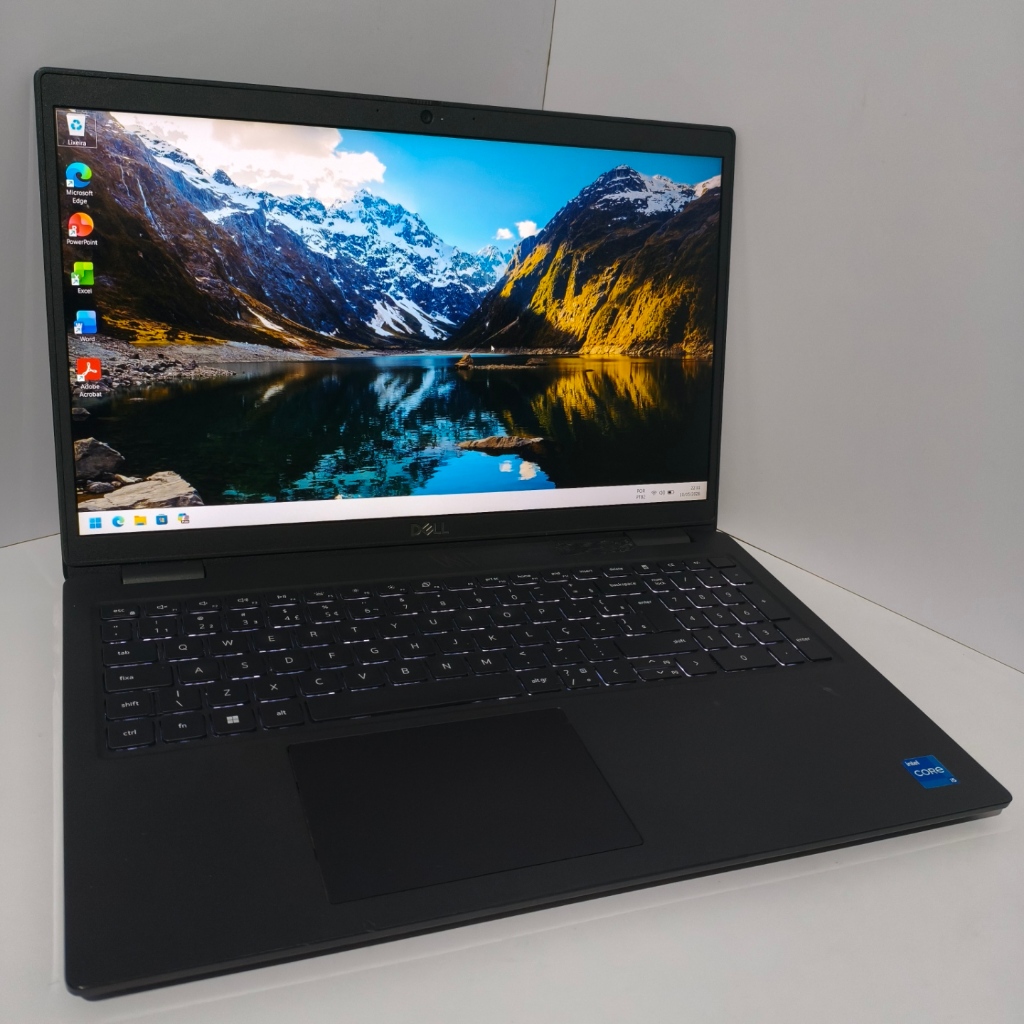 Notebook Dell Latitude 3520, Core i5 11ª, 8 GB RAM, SSD NVMe 256GB, 15.6P FHD IPS, Windows 11