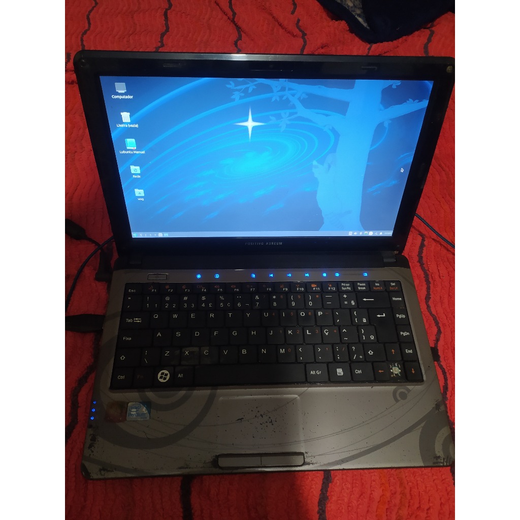 Notebook Funcionando - Usado - Defeito - Sucata