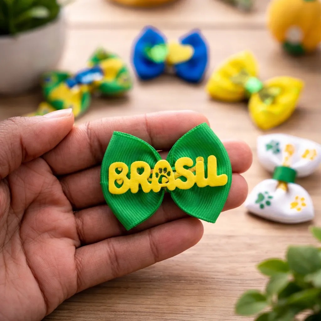 Lacinhos Pet Brasil  Copa do Mundo Banho E Tosa Laço Pet M Acessorios Pet Brasil