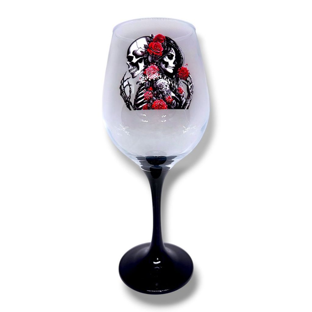 Taça Caveiras Flores Vermelhas Fundo Preto Umbanda Oferendas Quimbanda - Copo Vinho Altar e Trabalhos