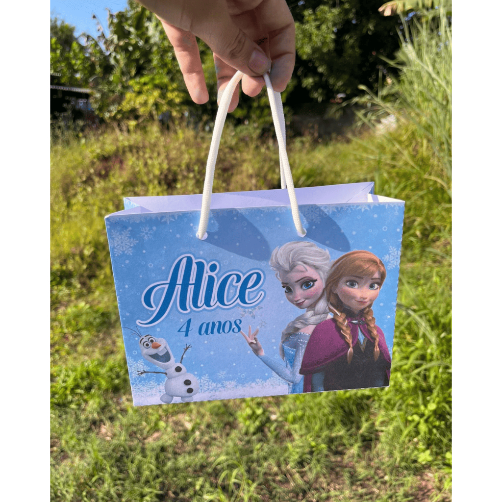 SACOLINHA PERSONALIZADA FROZEN / PEGUE E MONTE/ TAM-18x14X6 / LEMBRANCINHA ANIVERSÁRIO/ 10 15 20 25 30