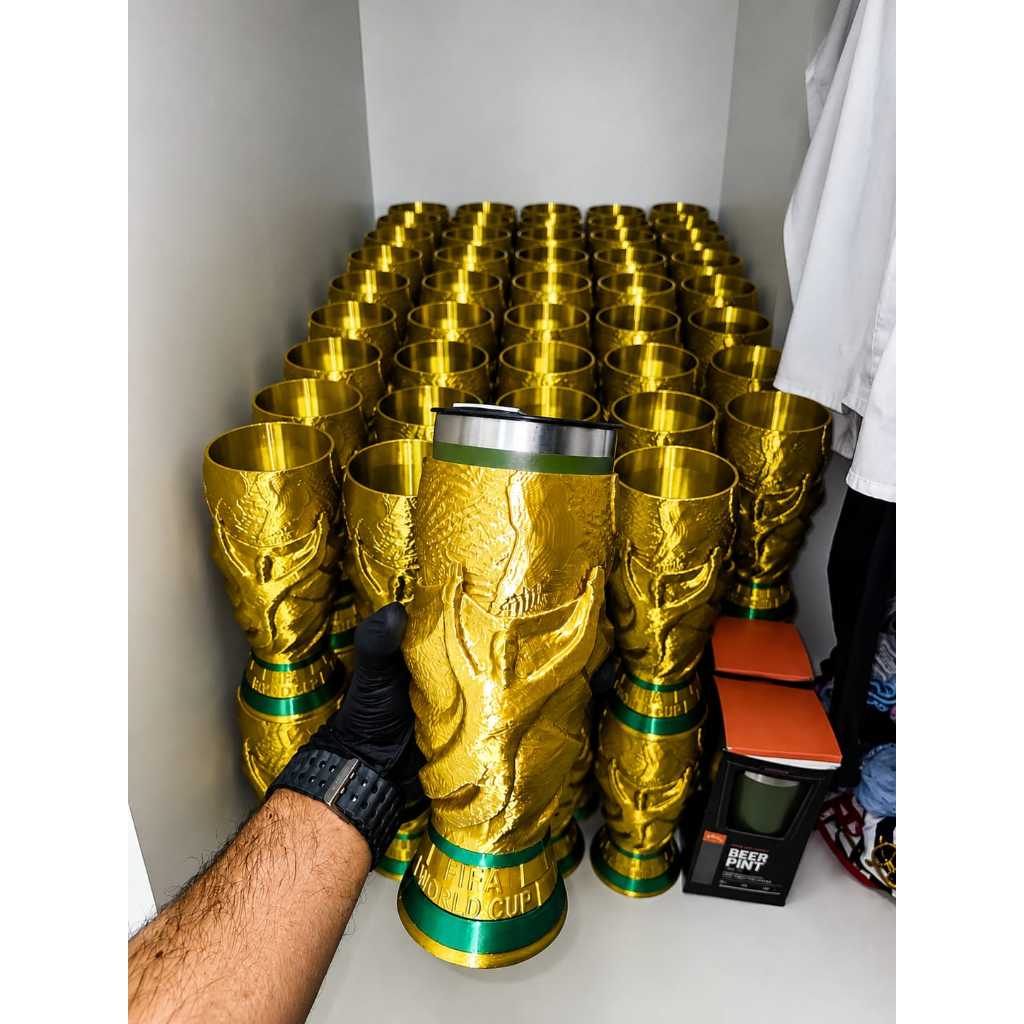 Suporte Copo Taça da Copa do Mundo com Copo Térmico 473ml | Suporte Exclusivo para Torcedores | Presente Criativo