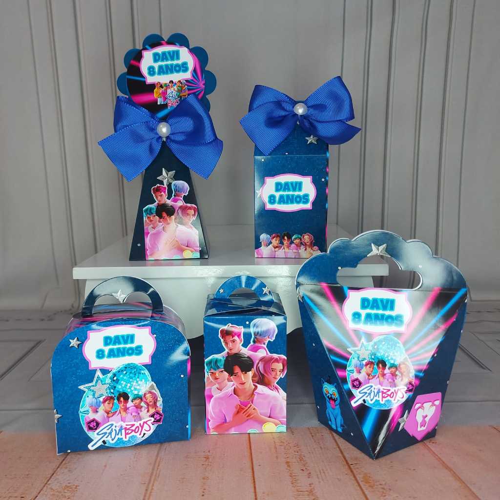 Kit Caixinha PERSONALIZADAS SAJA BOYS -Pegue E Monte|Kit Completo|Lembrancinha|Aniversário|Decoração