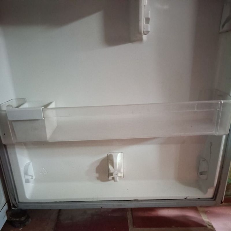 Prateleira grande da porta do refrigerador Electrolux df80