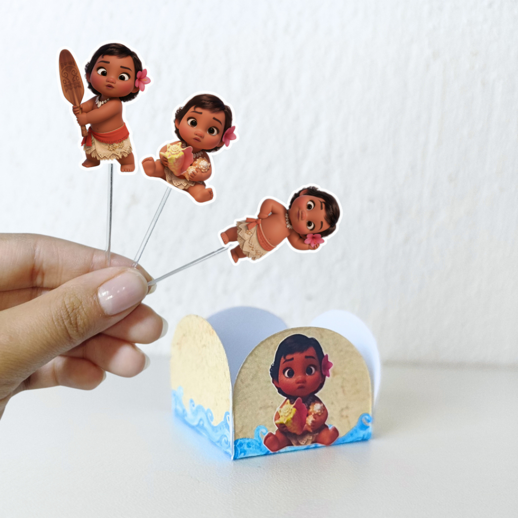Forminhas personalizadas de doce e tags de docinhos tema Moana Baby aniversário Lembrançinhas