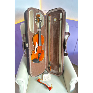Violino Eagle VK 544 Série Profissional + Arco + Breu + Espaleira + Maleta Extra Luxo