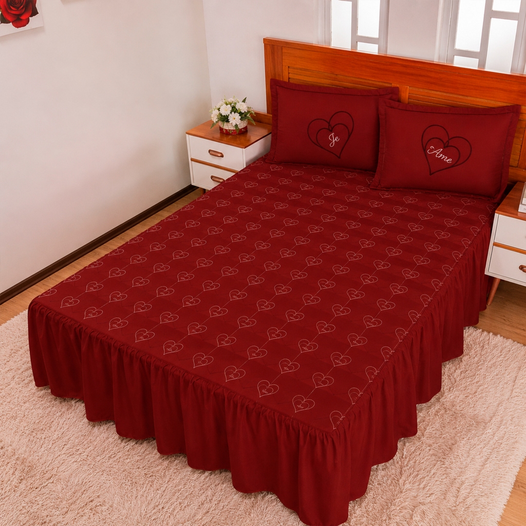 Kit Cobre Leito 3 Peças Casal Matelada Bordada Eu te Amo com Babado em Toda Volta Cores Variadas