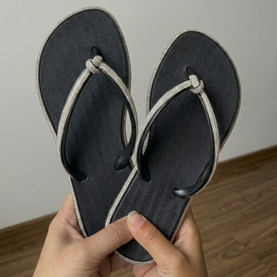 Sandália Feminina Strass Chinelo Casual Rasteirinho Confortável Brilhante Pedrinha