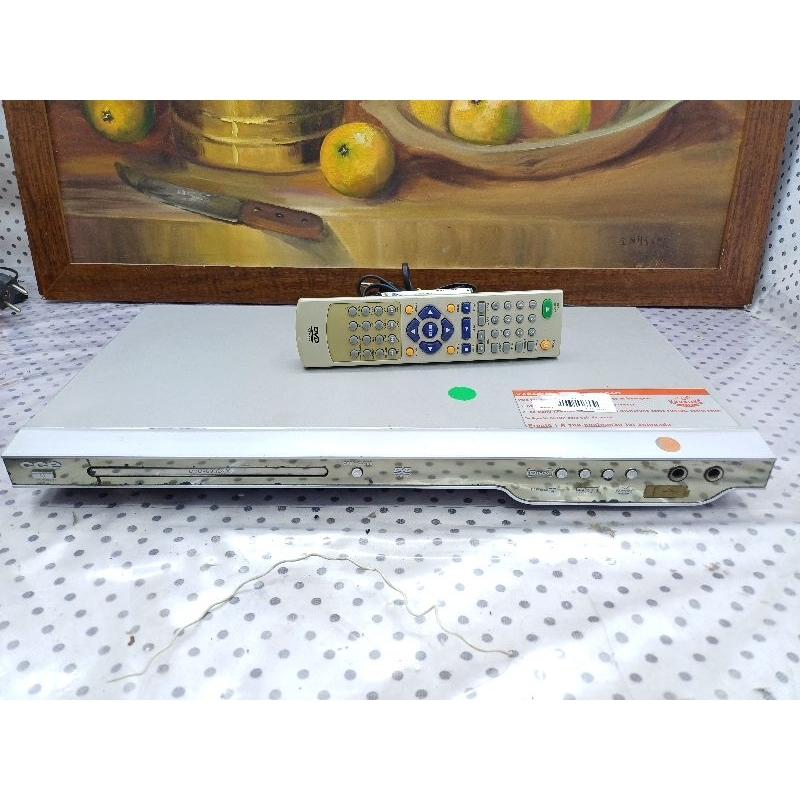 Dvd  player Karaokê  Modelo: 603DVXBivolt Com controle remoto ( usado)