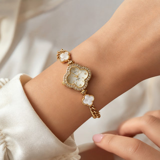 Relógio Feminino Quartzo Trevo com Pulseira Decorativa, Strass e Design Delicado para Presente