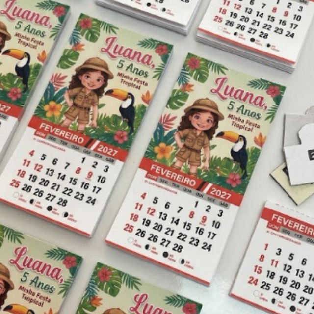 Kit Lembrancinha Mini Calendário de Geladeira Personalizado com Foto Aniversário Infantil (Imã de Geladeira)