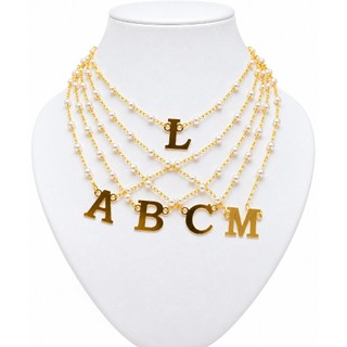 Colar Feminino Personalizado com Letra Inicial, Pérolas e Acabamento Folheado Dourado