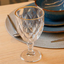 Taça para Água 330ml Diamond Vidro Dourado Lyor para Mesa Posta Jantar Almoço Festas Receber Convidados Elegante Casa