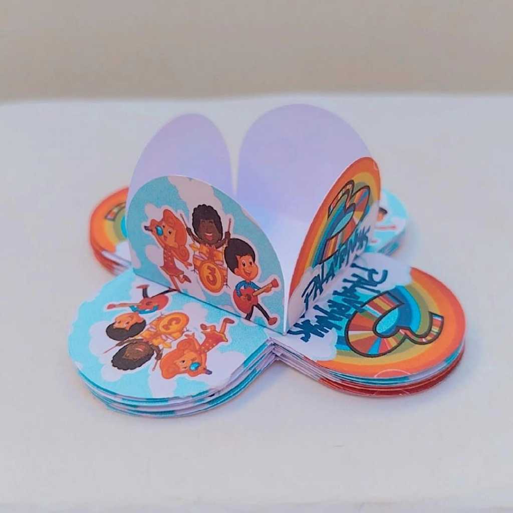 100 Forminhas para Doces Personalizadas 4 Pétalas 3 PALAVRINHAS Festa Infantil Aniversário Lembrancinha Brigadeiro