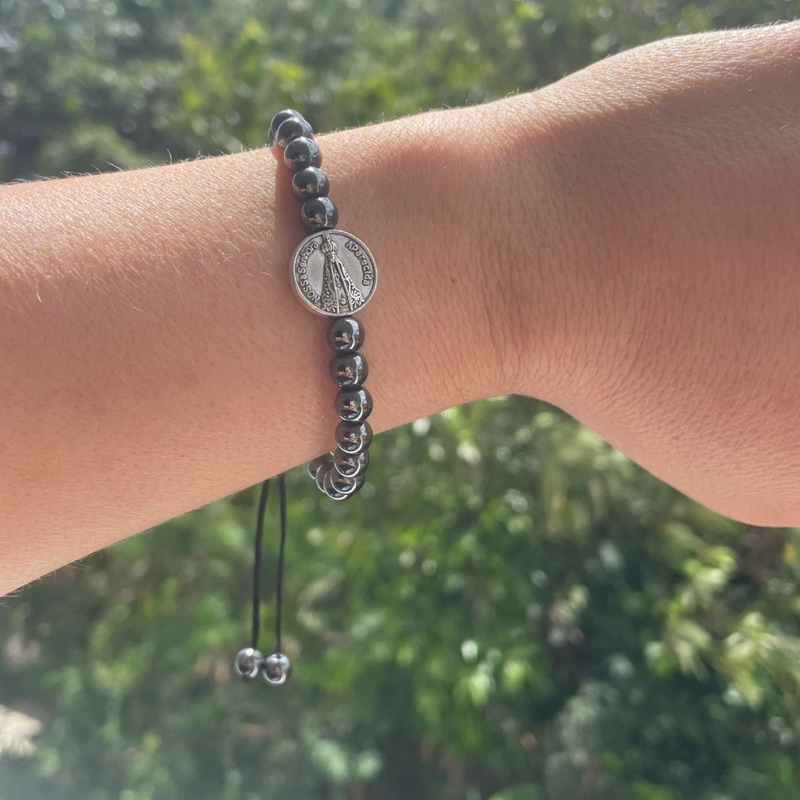 Pulseira Hematita Regulável São Bento Nossa Senhora Aparecida Religiosa de Proteção Unissex